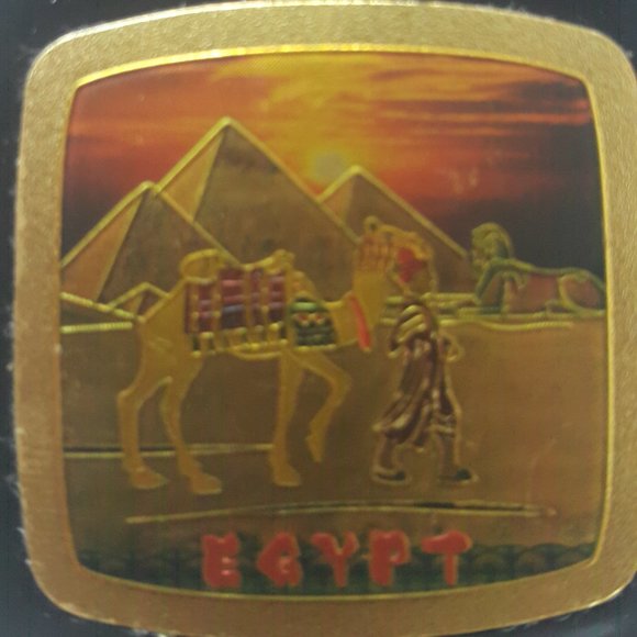 Ceramic Magnet Fridge Egyptian Pharaoh souvenir featuring the pyramids & Sphinx - Picture 3 of 12